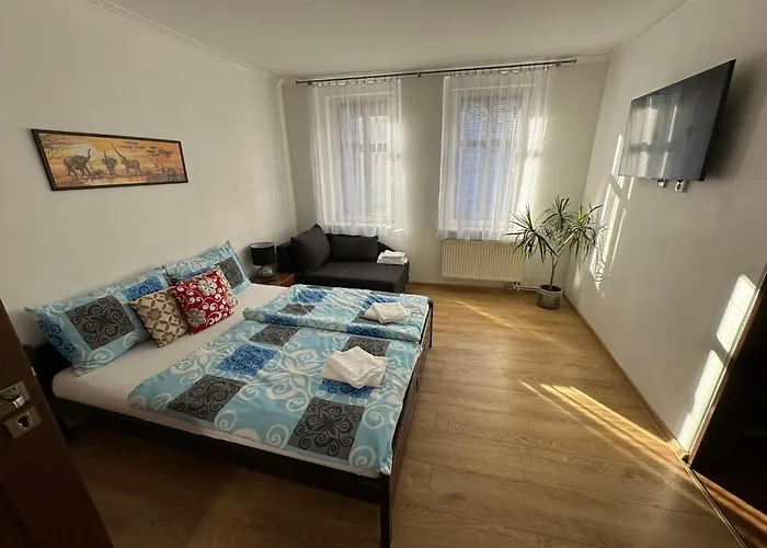 V Krusnych Horach-free Parking Apartament